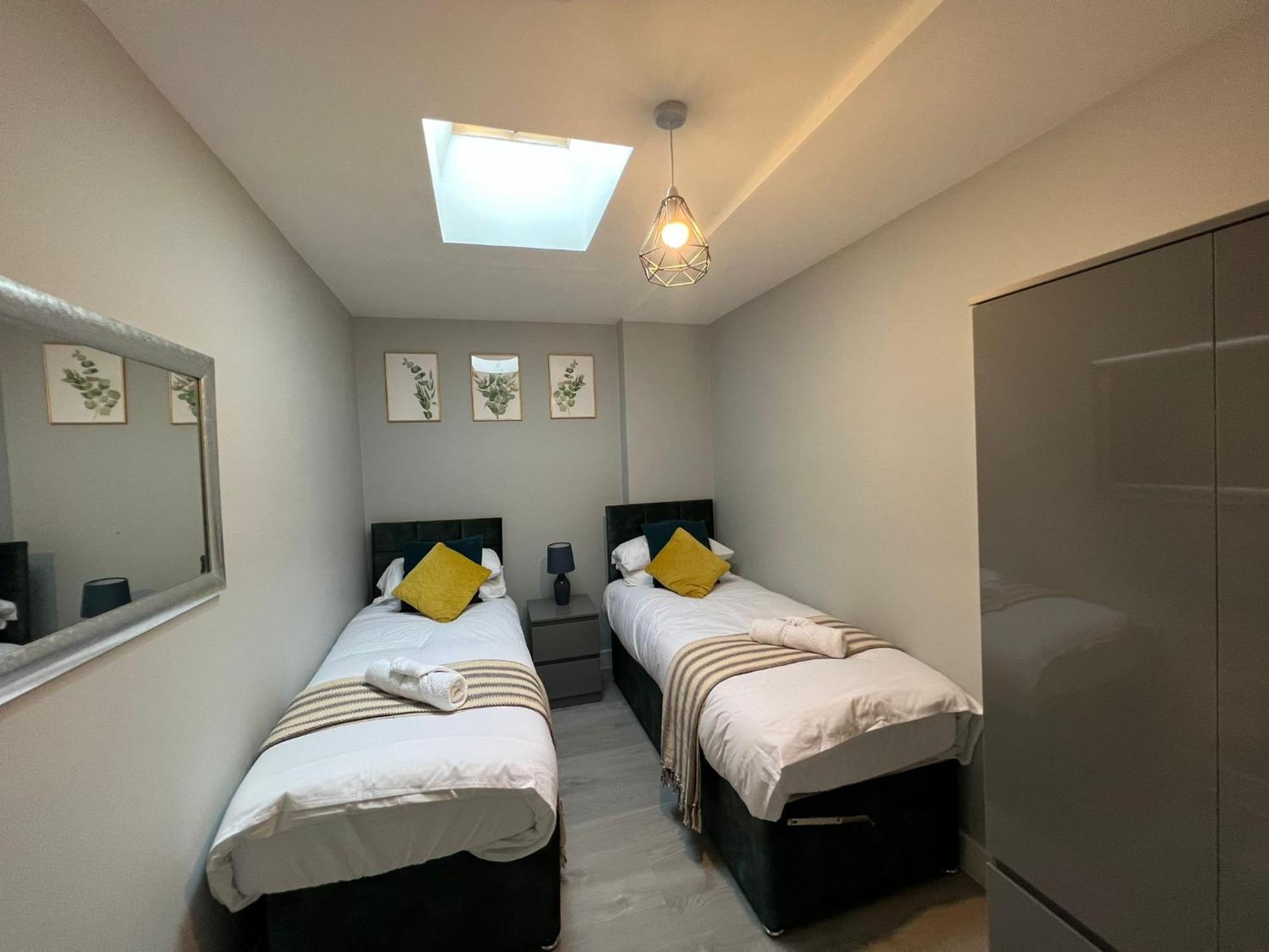 New Modern Flat! Monthly Discount! Near Centre Cardiff
