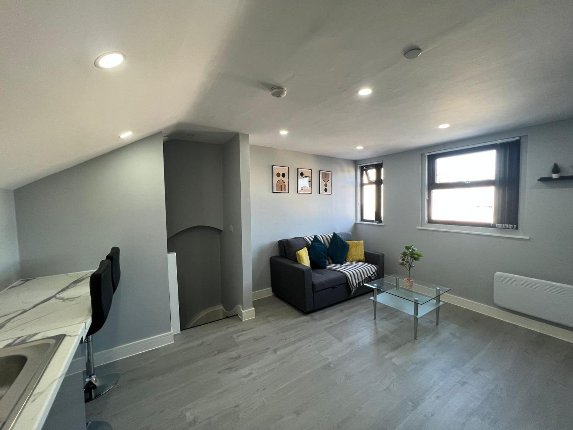 New Modern Flat! Monthly Discount! Near Centre Cardiff