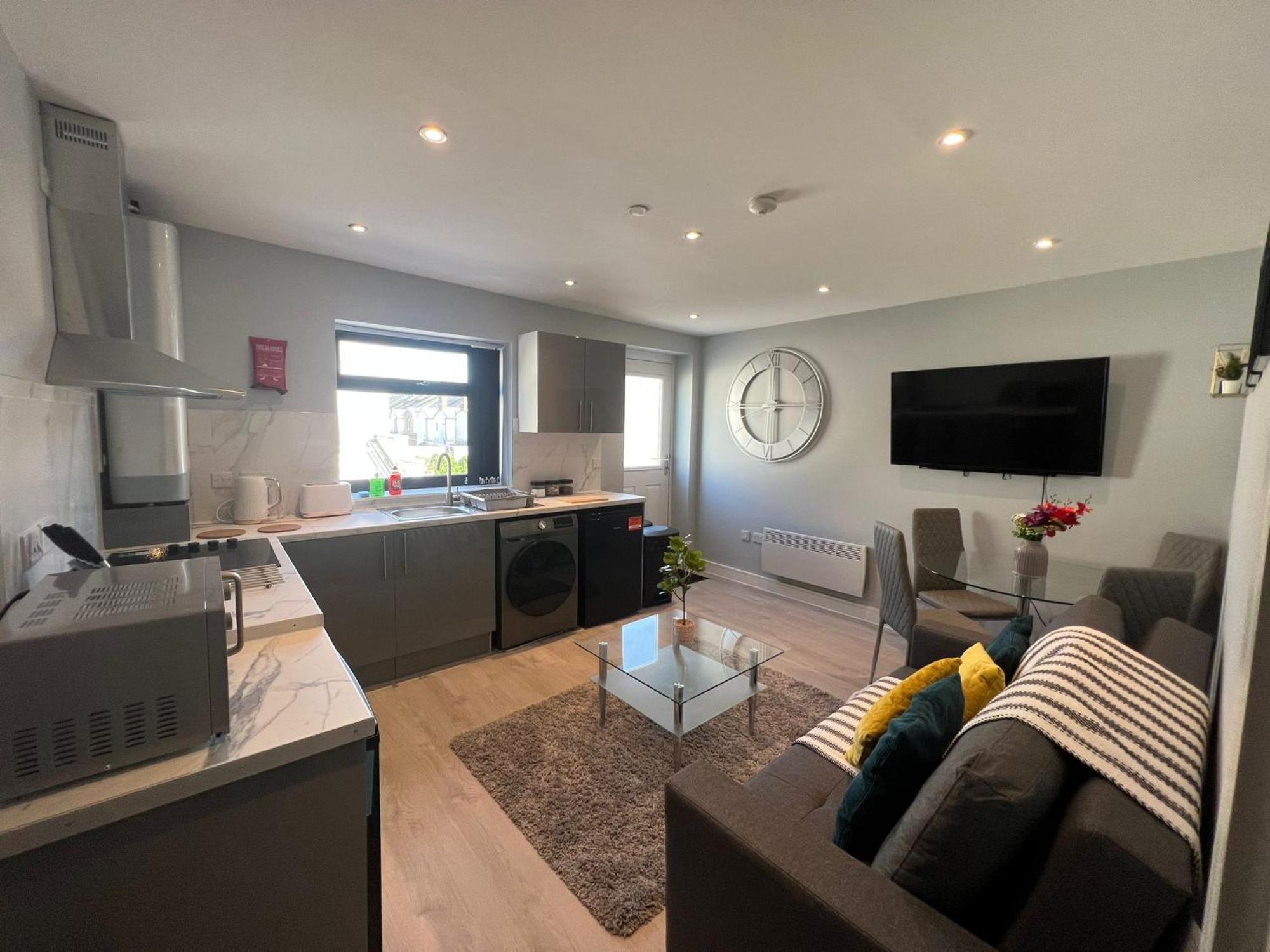 Apartment New Modern Flat! Monthly Discount! Near Centre
